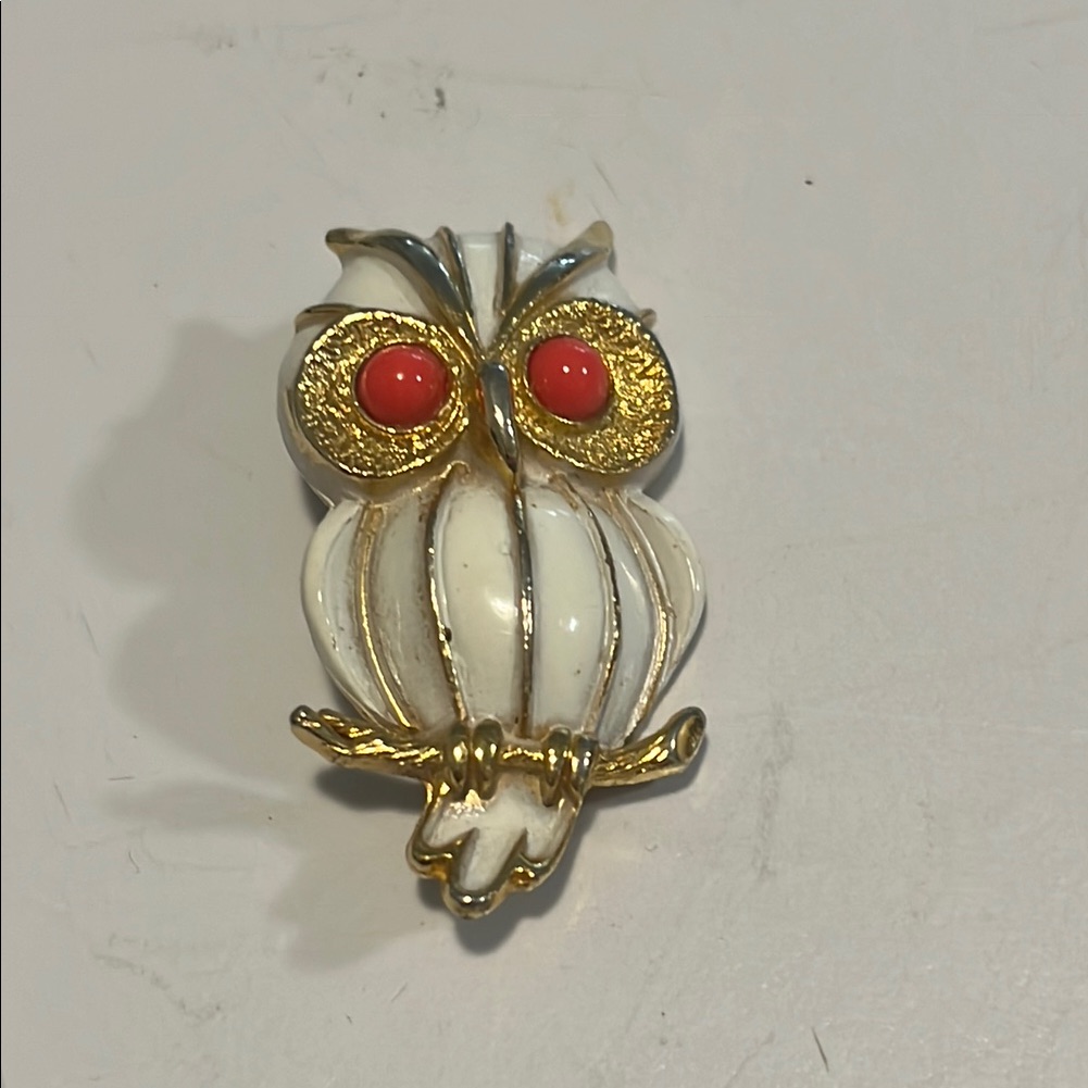 Vintage 1960’s Jj Enamel Owl Pin Brooch